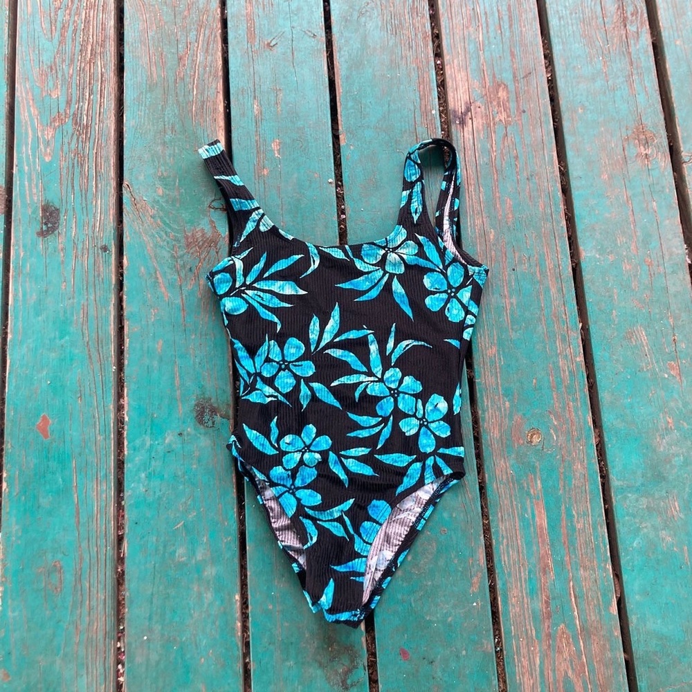 Vintage 90s Catalina ribbed one piece swimsuit size medium